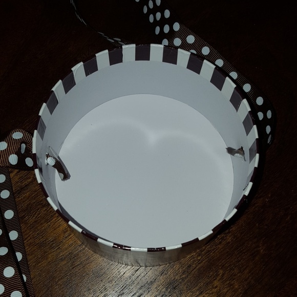 Henri Bendel mini hatbox - Picture 5 of 5